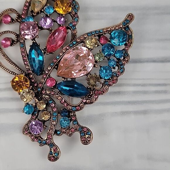 Retro style butterfly brooche multicolored faceted - Picture 3 of 6